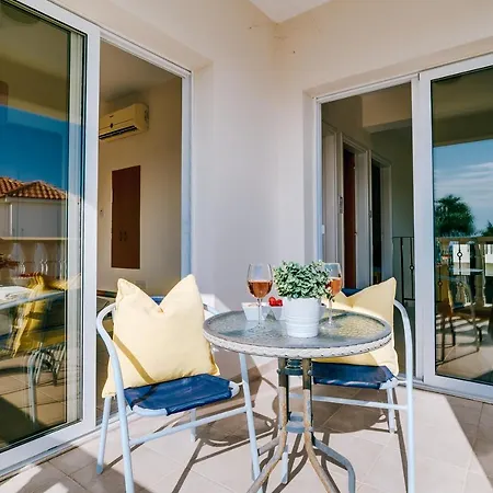 Villa Scarlett *